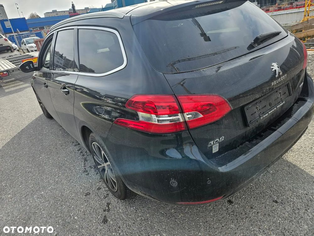 Peugeot 308 1.2 PureTech Allure S&S - 2