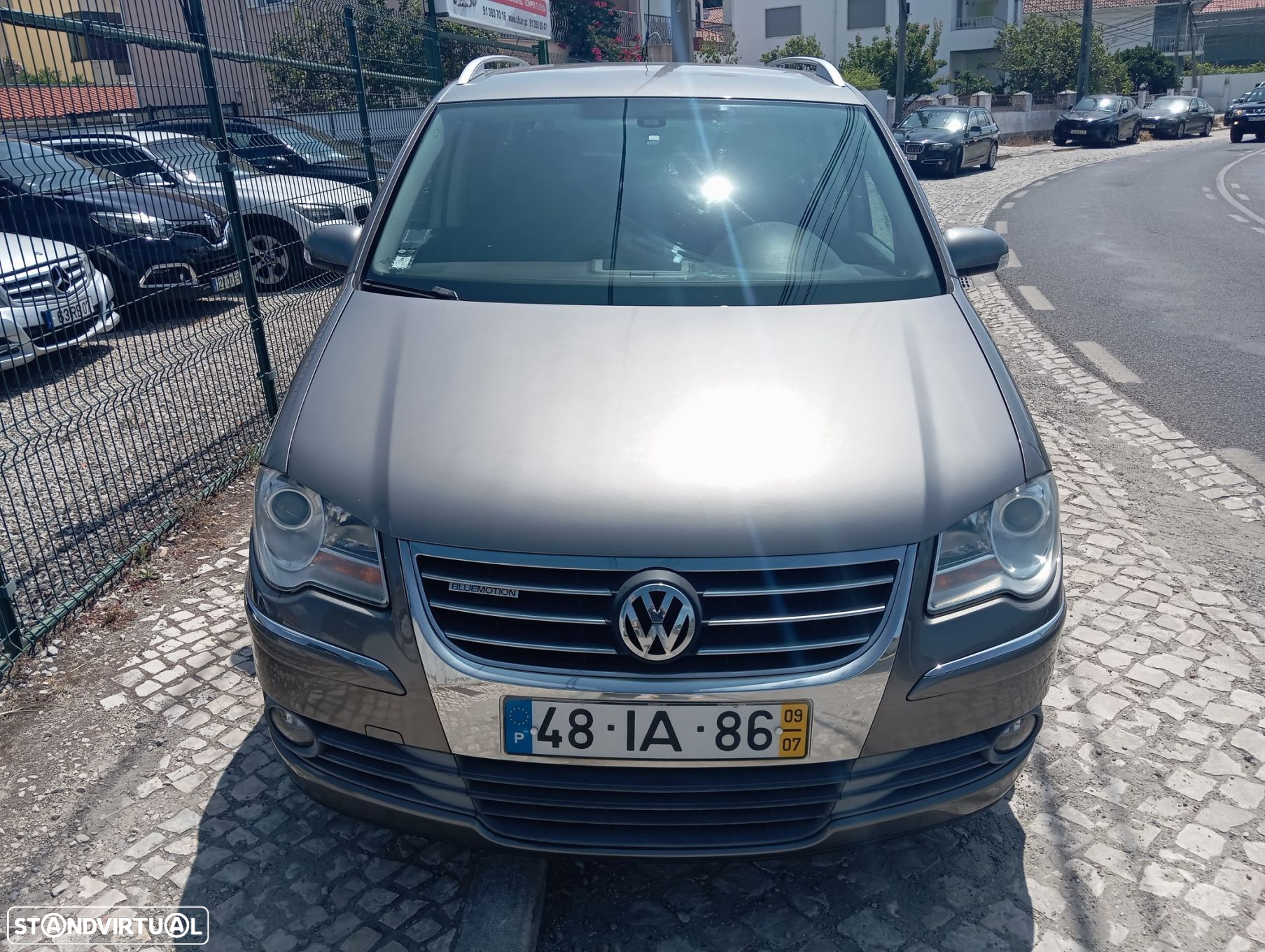 VW Touran 1.9 TDi Highline 7L - 2