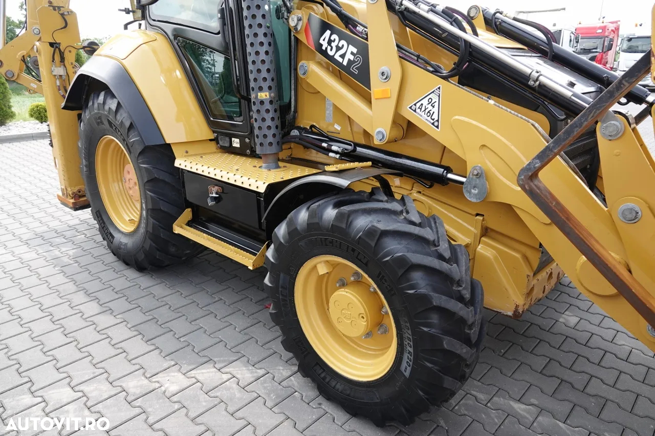 Cat 432 F2 / BULDOEXCAVATOR / AN 2019 / SET GALETE - 15