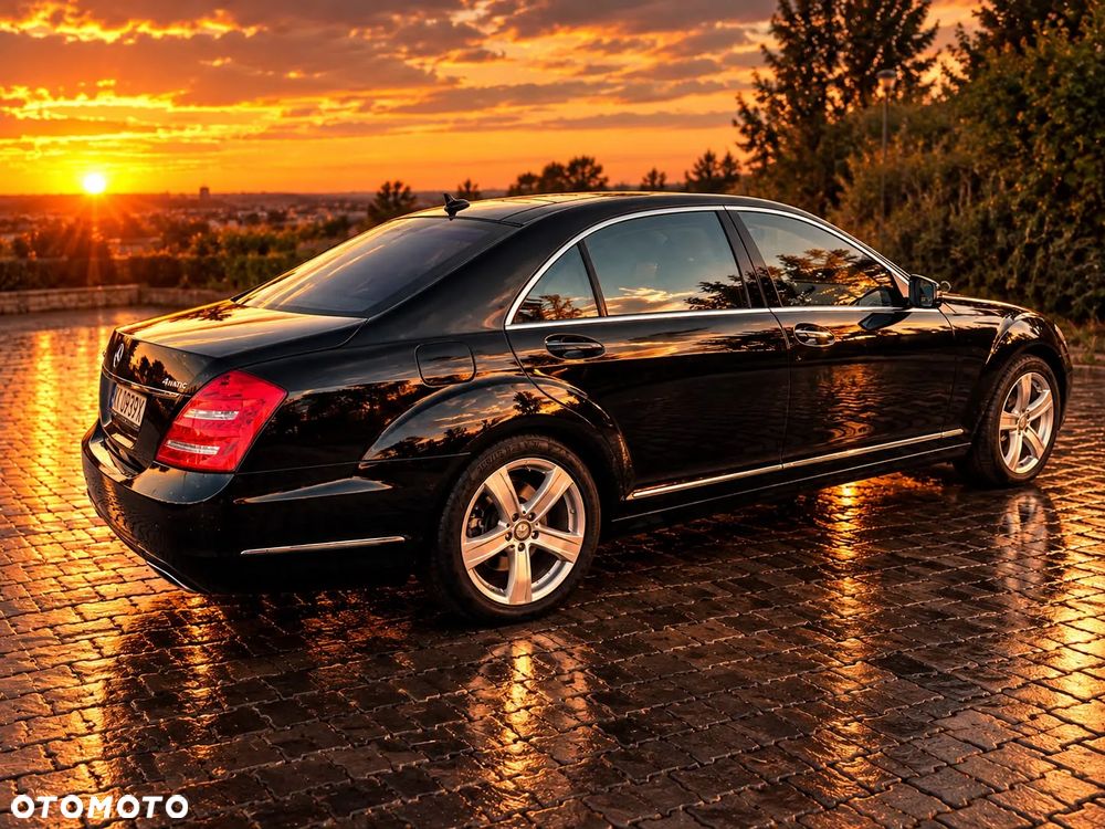 Mercedes-Benz S-Class 2010 photo 3