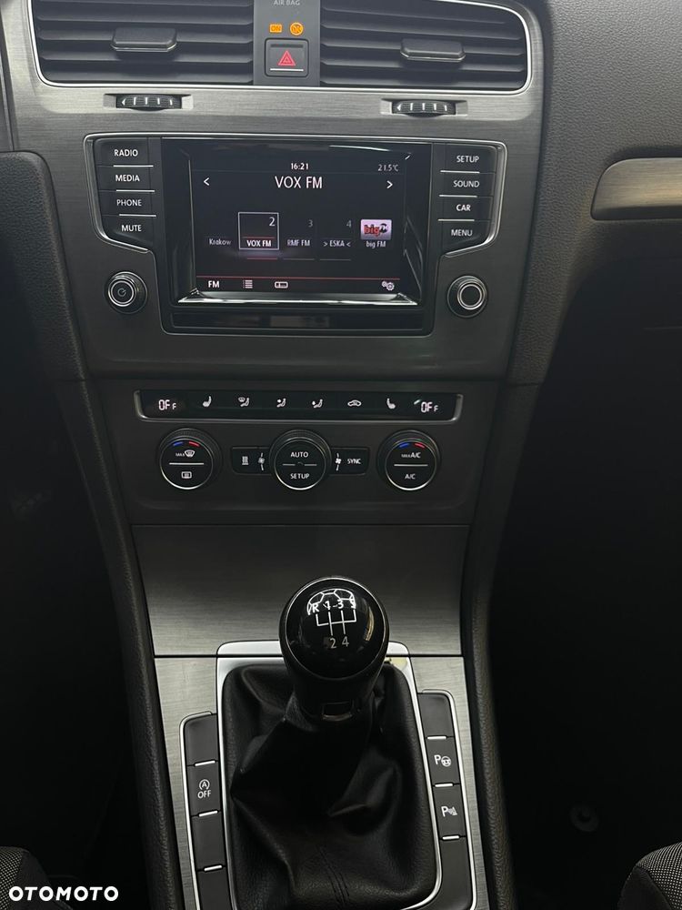 Volkswagen Golf 1.2 TSI BlueMotion Technology MATCH - 16