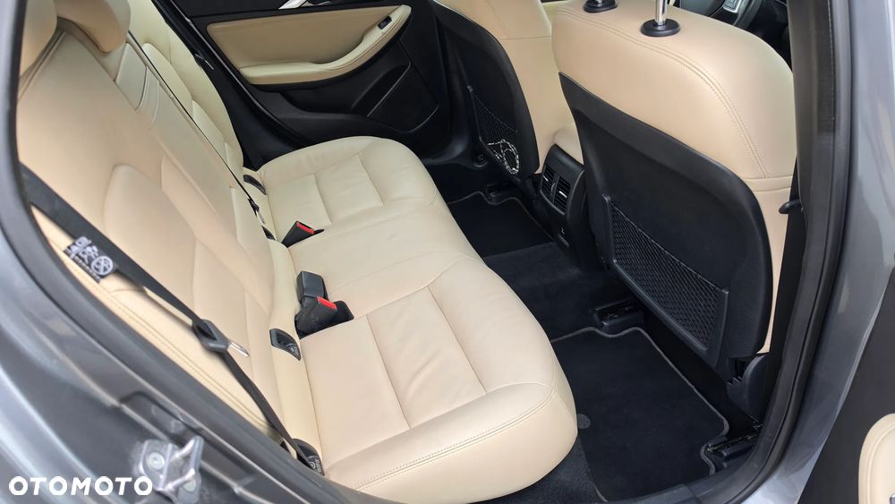 Infiniti QX30 2.0t Luxe Tech AWD 7DCT - 9