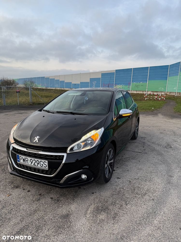 Peugeot 208 1.2 PureTech Allure - 5