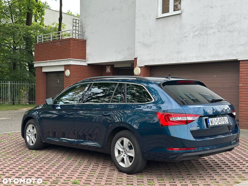 Skoda Superb 2.0 TDI DSG Ambition - 5