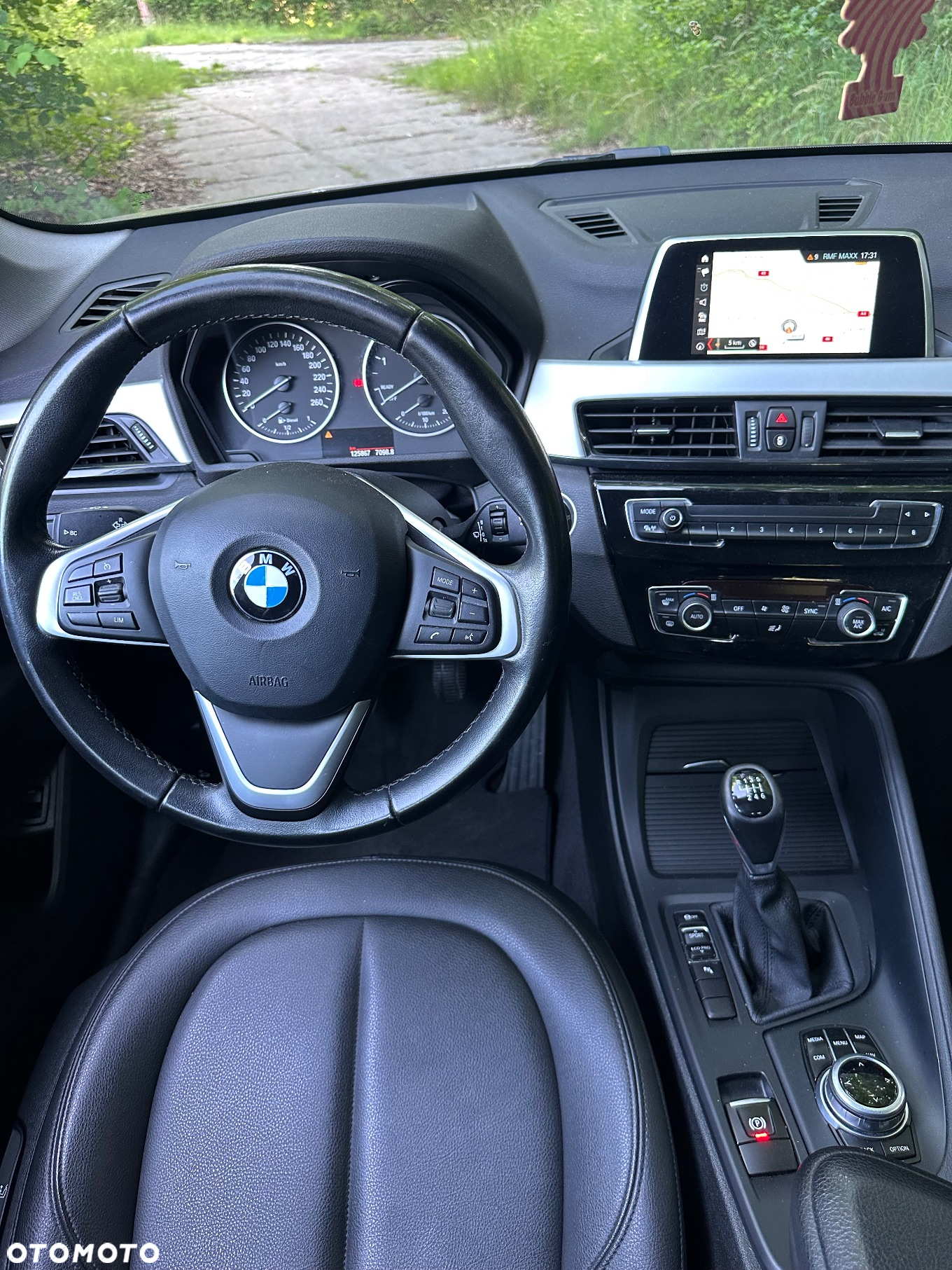 BMW X1 sDrive16d - 13