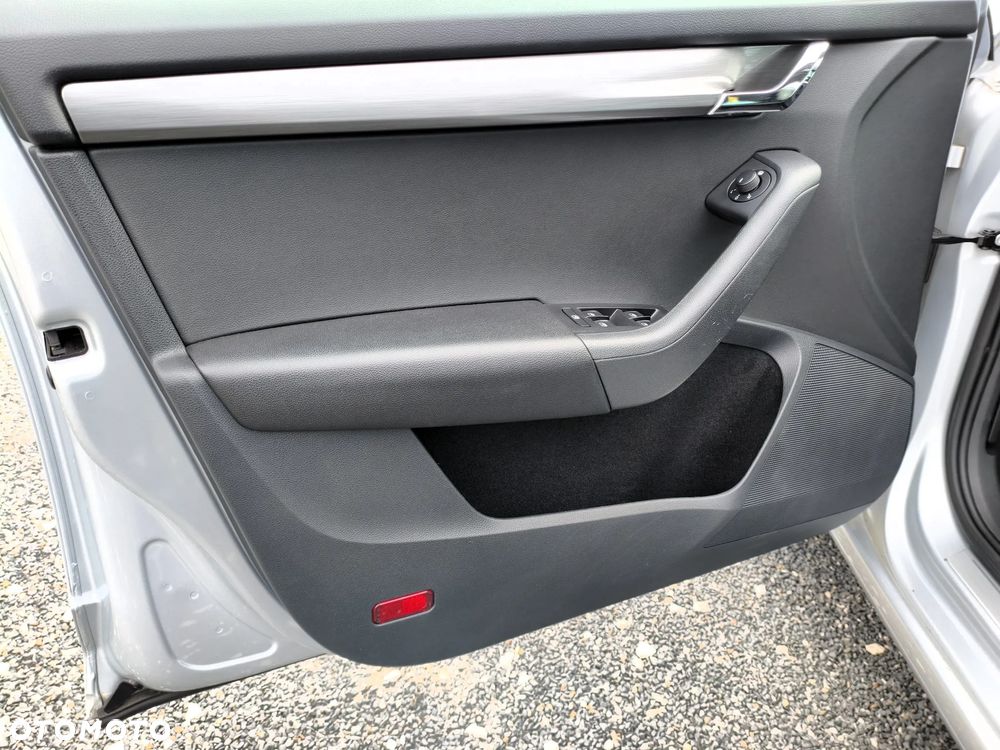 Skoda Octavia 1.6 TDI DSG Soleil - 21