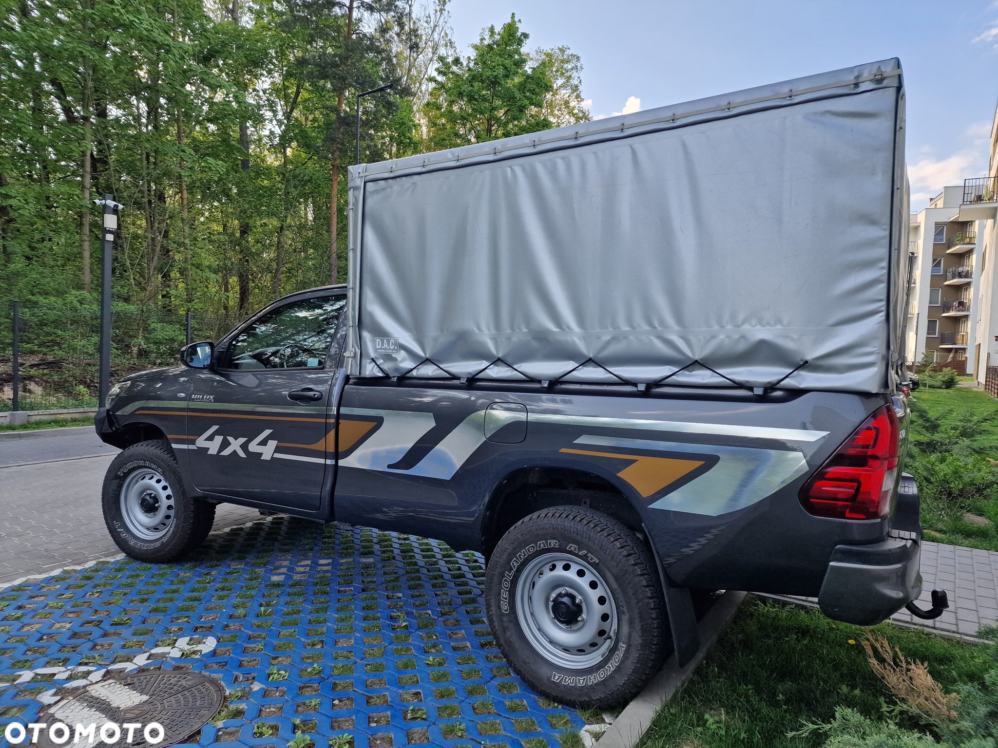 Toyota Hilux 2.4 D-4D Single Cab DLX 4x4 - 4