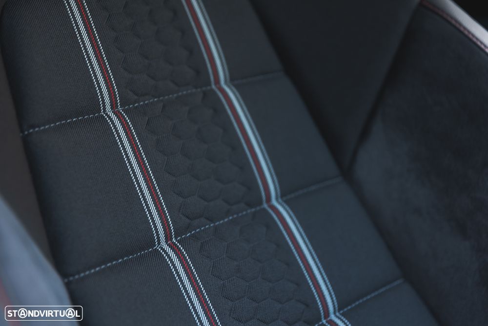 VW Golf GTI Clubsport DSG - 33