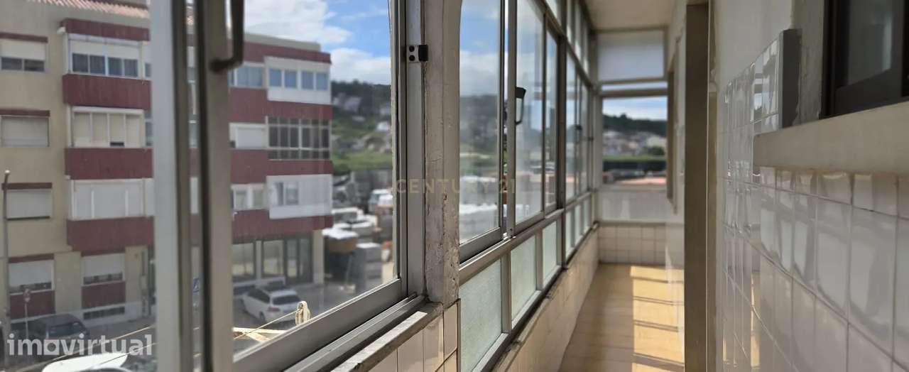 Apartamento T1 com 53 m² – Excelente Localização junto ao Strada - Grande imagem: 4/10