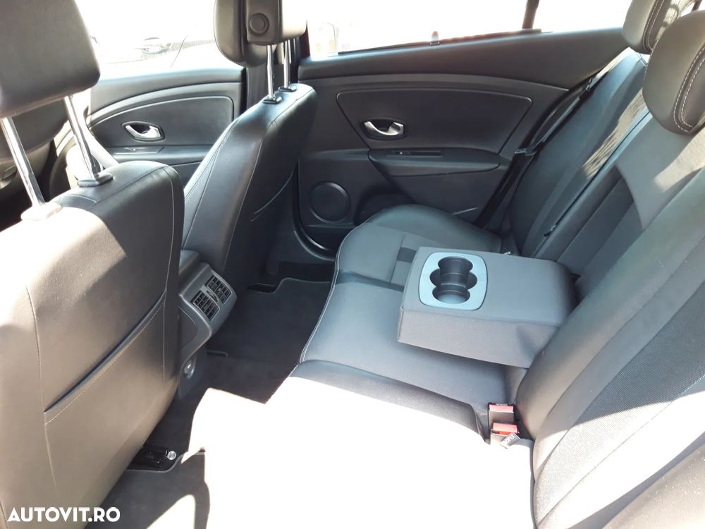 Renault Fluence - 11