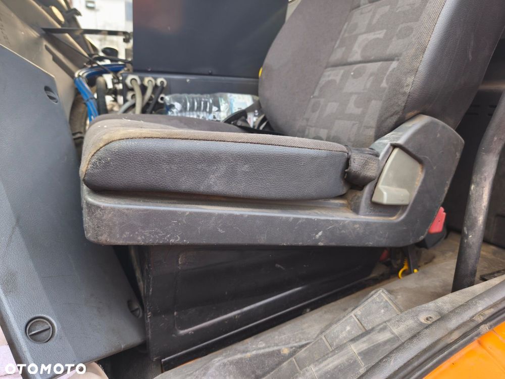 Mercedes-Benz 1824 L - 26