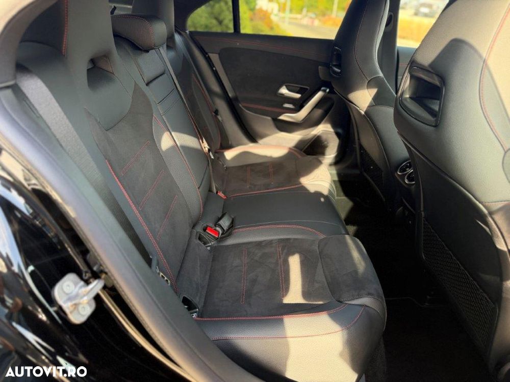 Mercedes-Benz CLA 220 4MATIC Coupe - 10