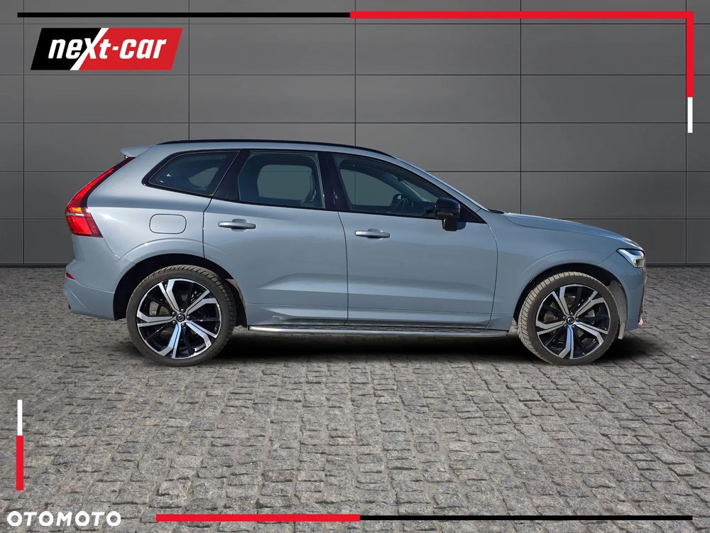 Volvo XC 60 B4 D AWD Plus Dark - 6