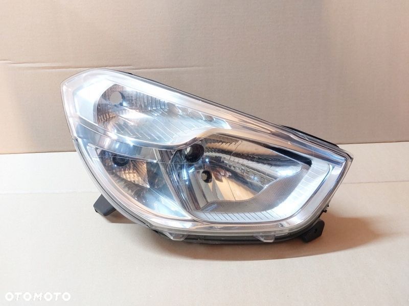 DACIA DOKKER LODGY REFLEKTOR PRAWY 260102814R - 1