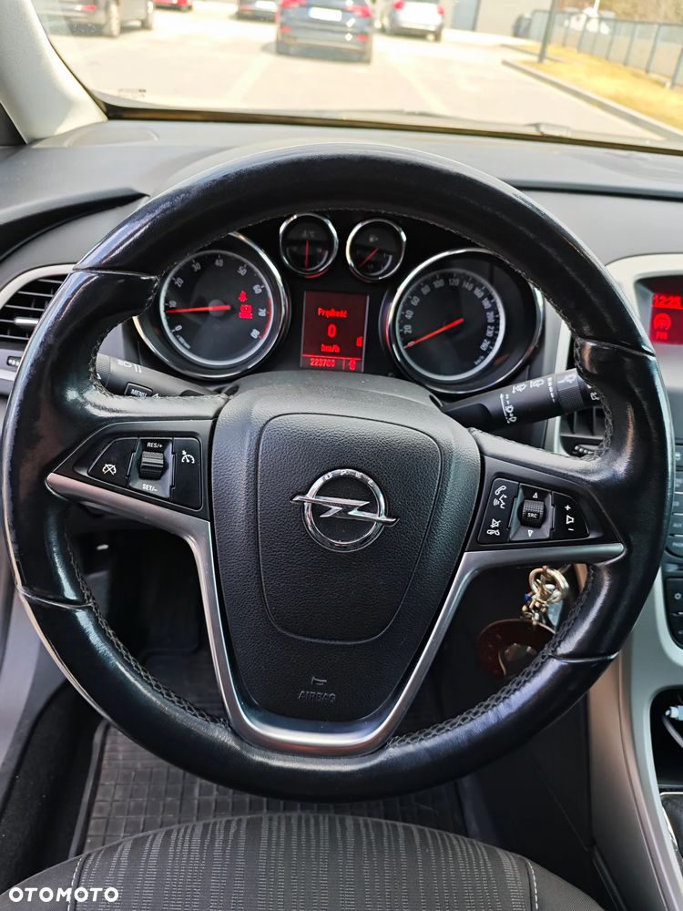 Opel Astra 1.4 Turbo - 14