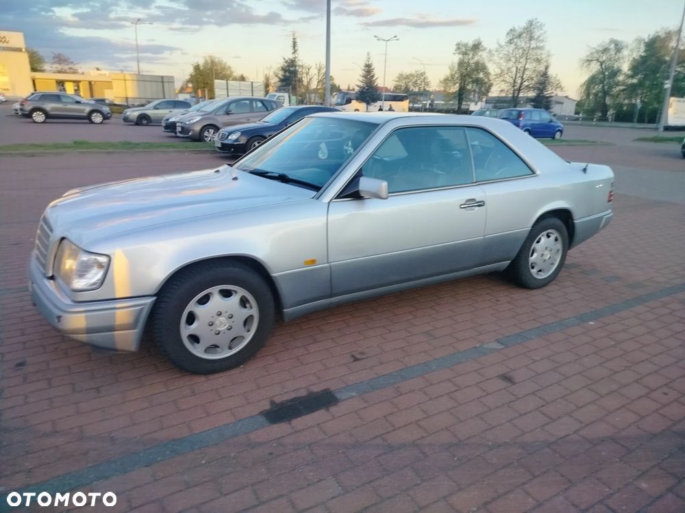 Mercedes-Benz Klasa E - 19