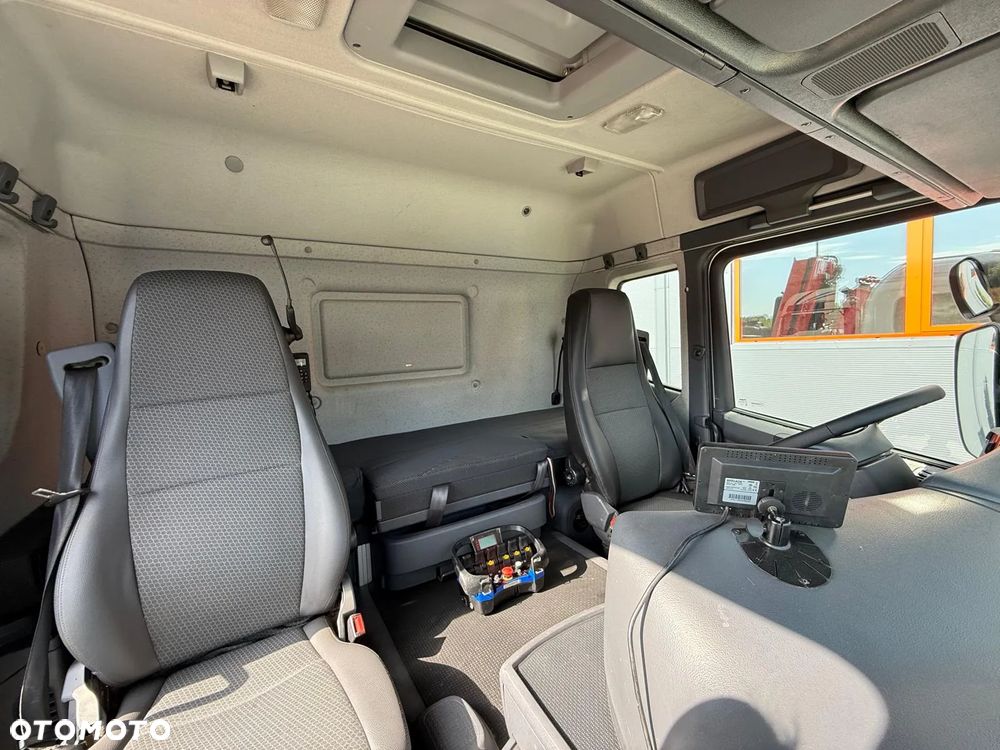 Scania SCANIA G 320 // 6x2 6x4 // platforma z żurawiem FASSI F425RA.2.24 - 37