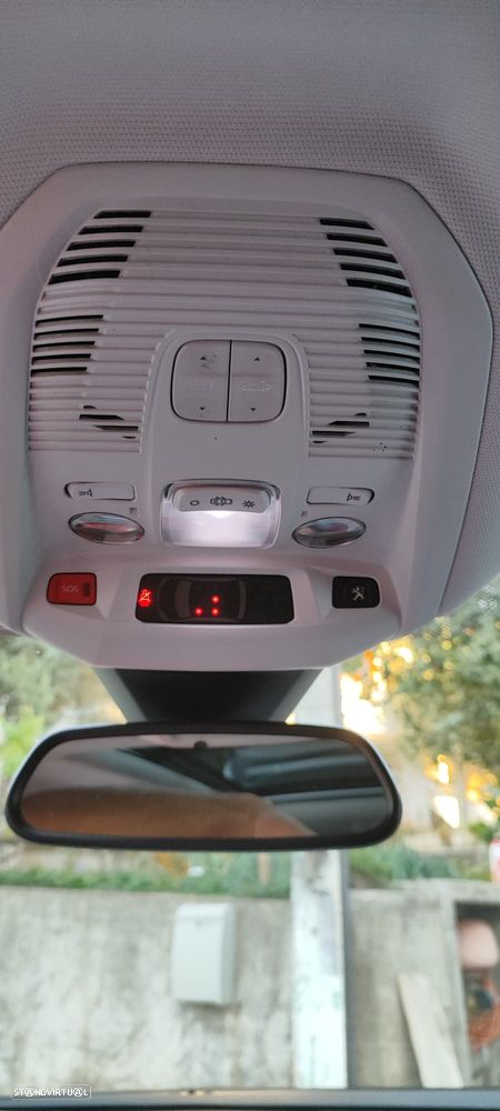 Peugeot 3008 1.6 BlueHDi GT Line Grip Control EAT6 - 31