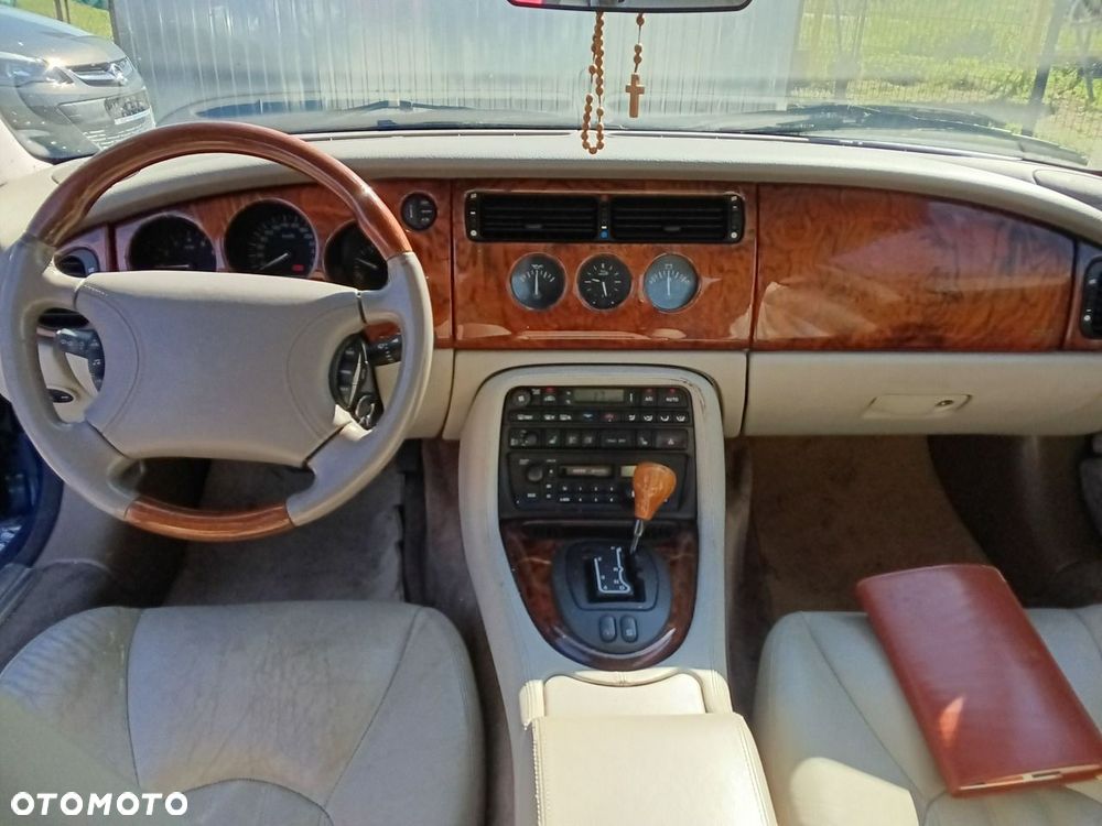 Jaguar XK8 - 8