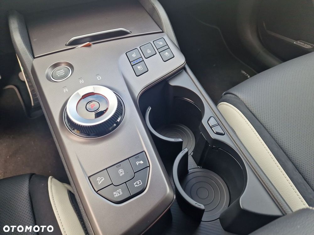 Kia Sportage - 16