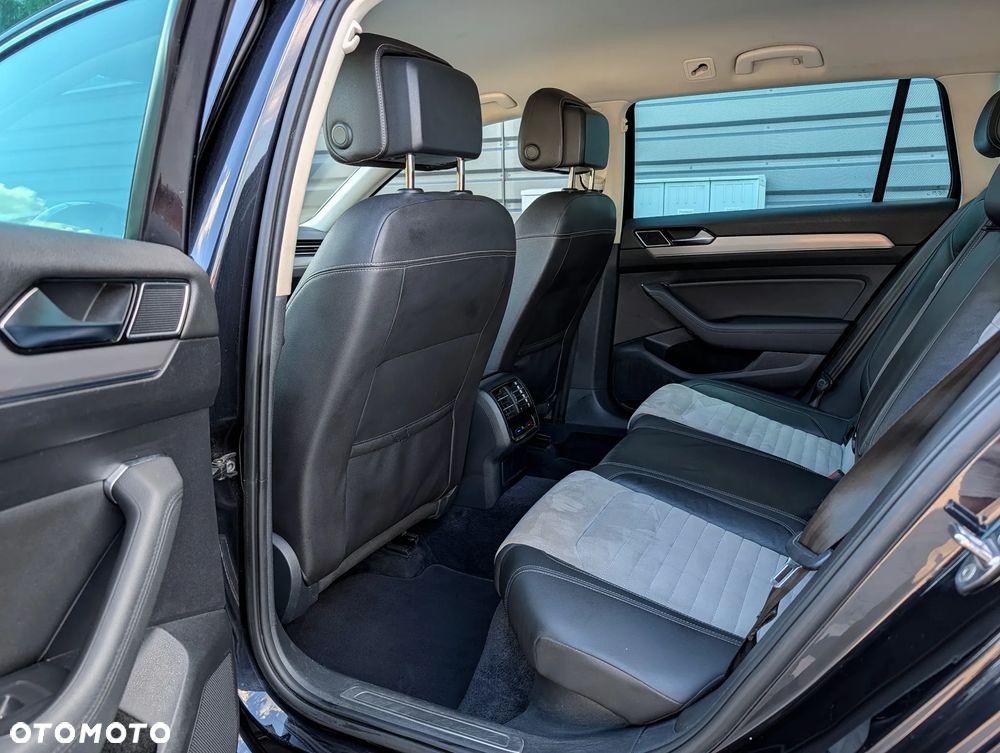 Volkswagen Passat 2.0 TDI Bi-Turbo BMT 4Mot Highline DSG - 8