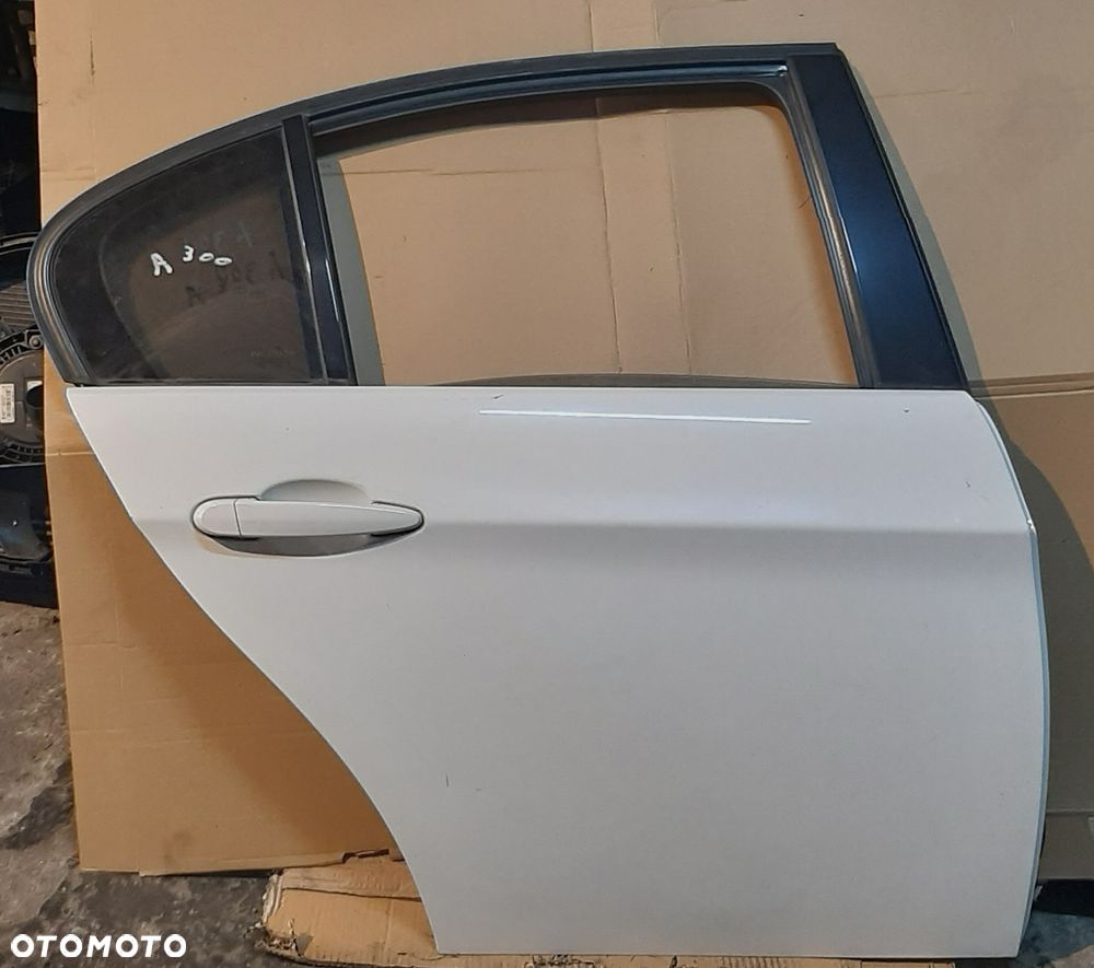 Drzwi tylne prawe BMW E90 A300 - 1