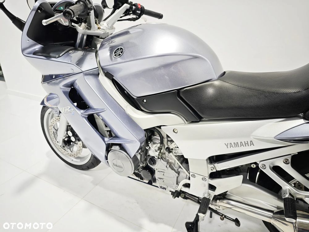Yamaha FJR - 15