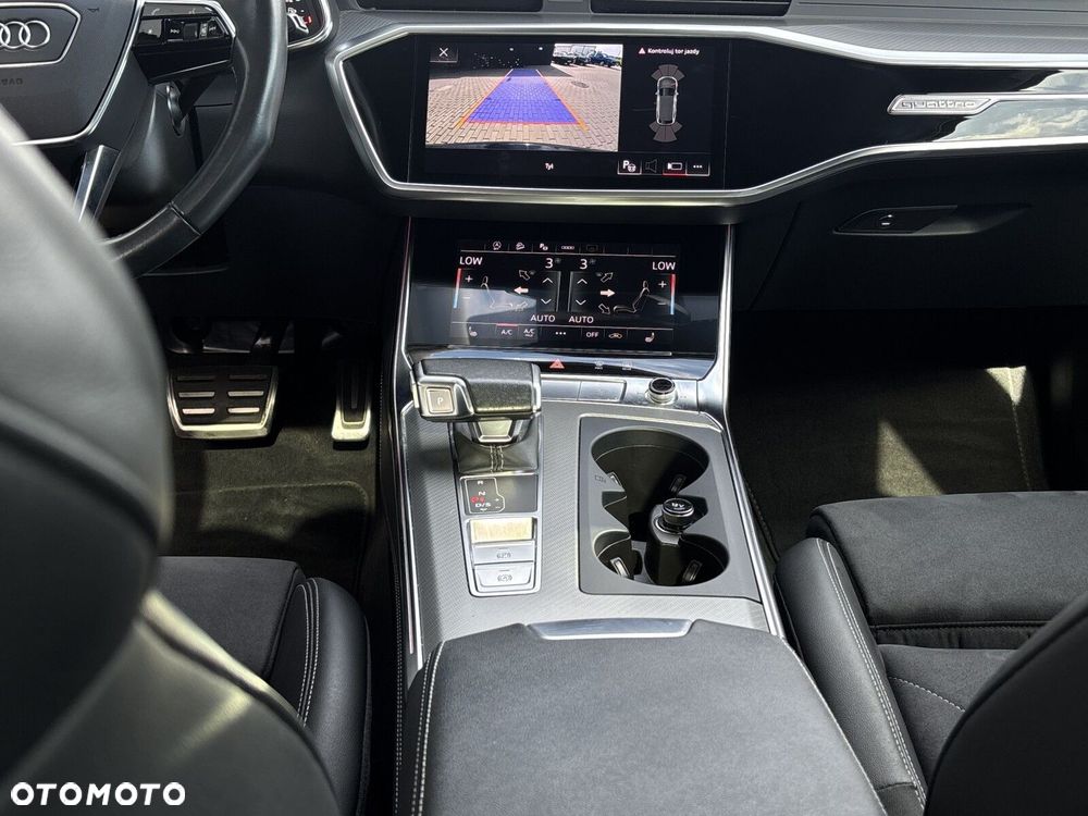 Audi A6 Allroad - 32