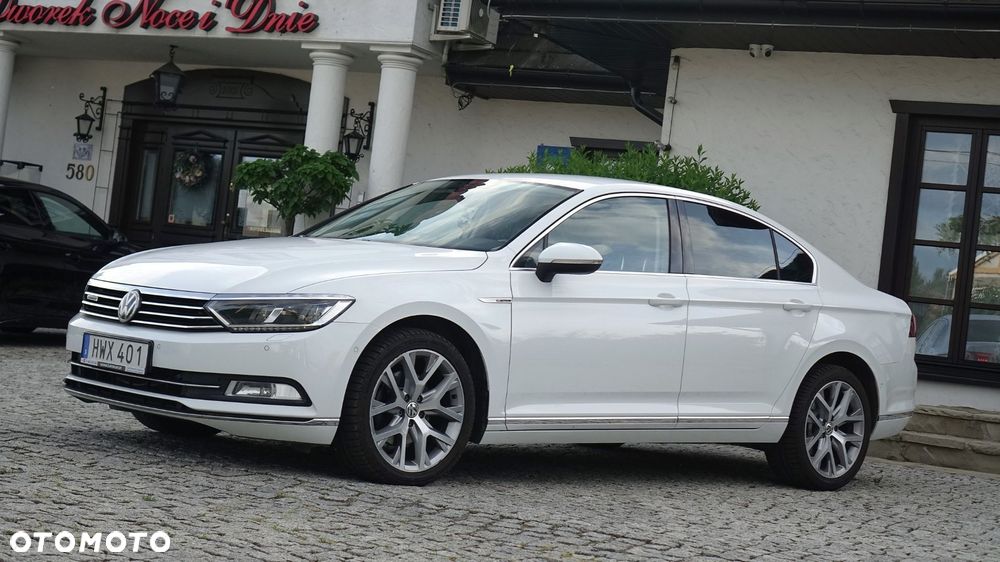 Volkswagen Passat - 11