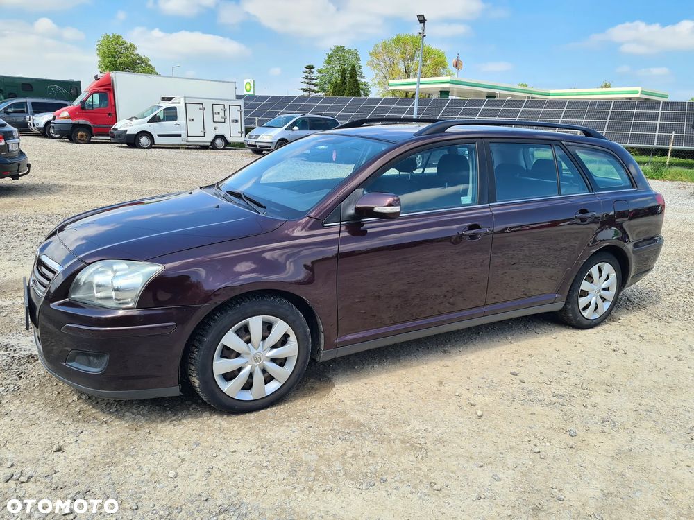 Toyota Avensis - 3
