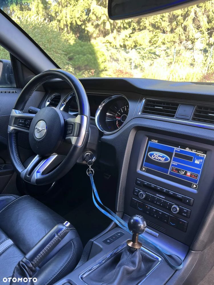 Ford Mustang - 11
