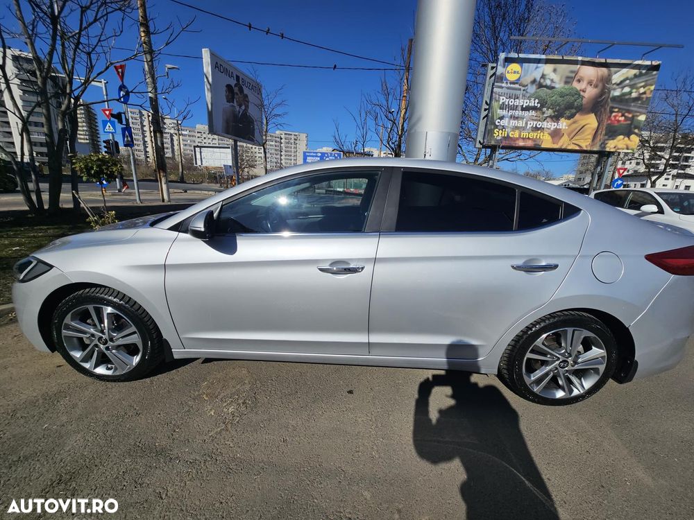 Hyundai Elantra 1.6 CRDI Highway - 5