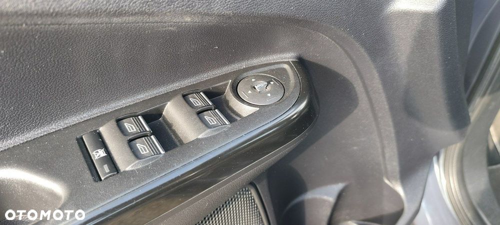 Ford B-MAX 1.0 EcoBoost Titanium - 13