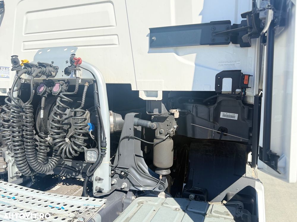 Renault T-High 480 - 21