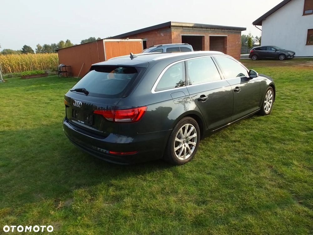 Audi A4 Avant 2.0 TDI S tronic - 13