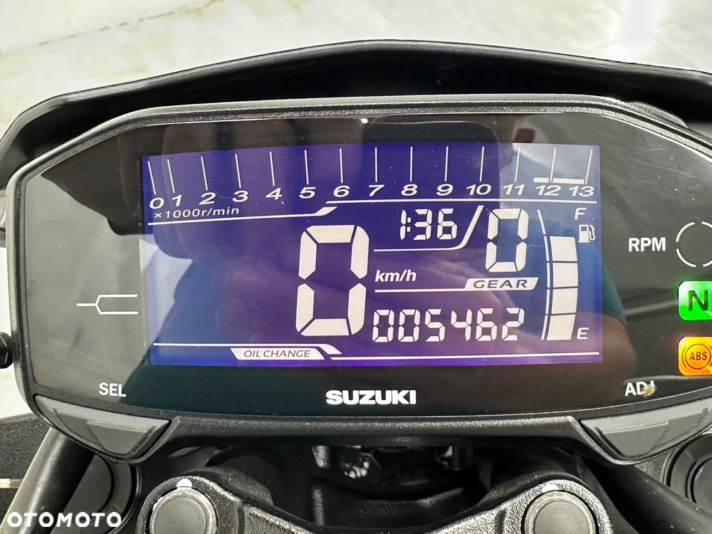 Suzuki GSX - 20