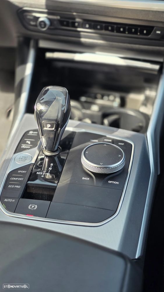BMW 318 d Pack M Auto - 20