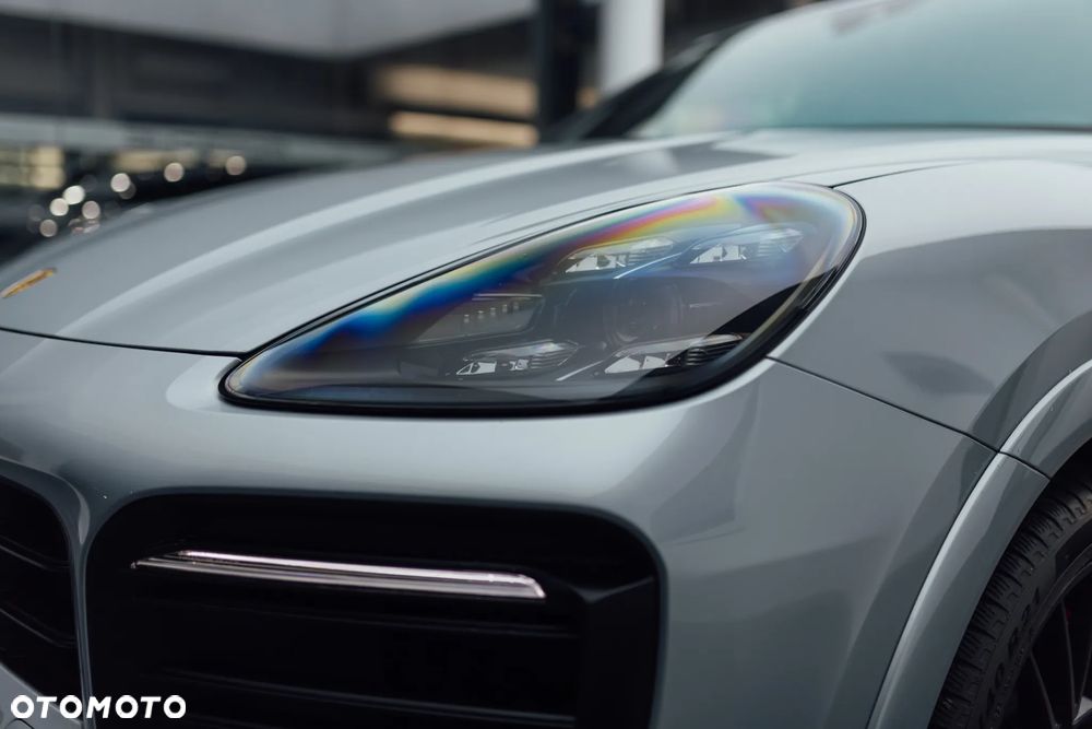 Porsche Cayenne - 36