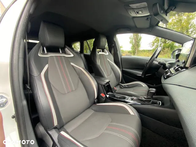 Toyota Corolla 1.8 Hybrid GR Sport - 23