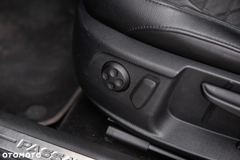 Volkswagen Passat Variant - 17