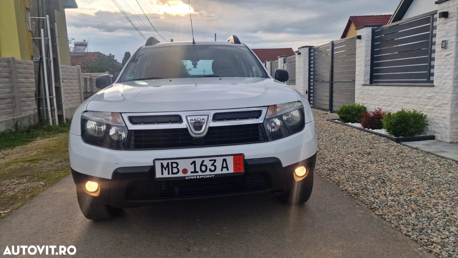 Dacia Duster 1.6 4x4 Ambiance - 1