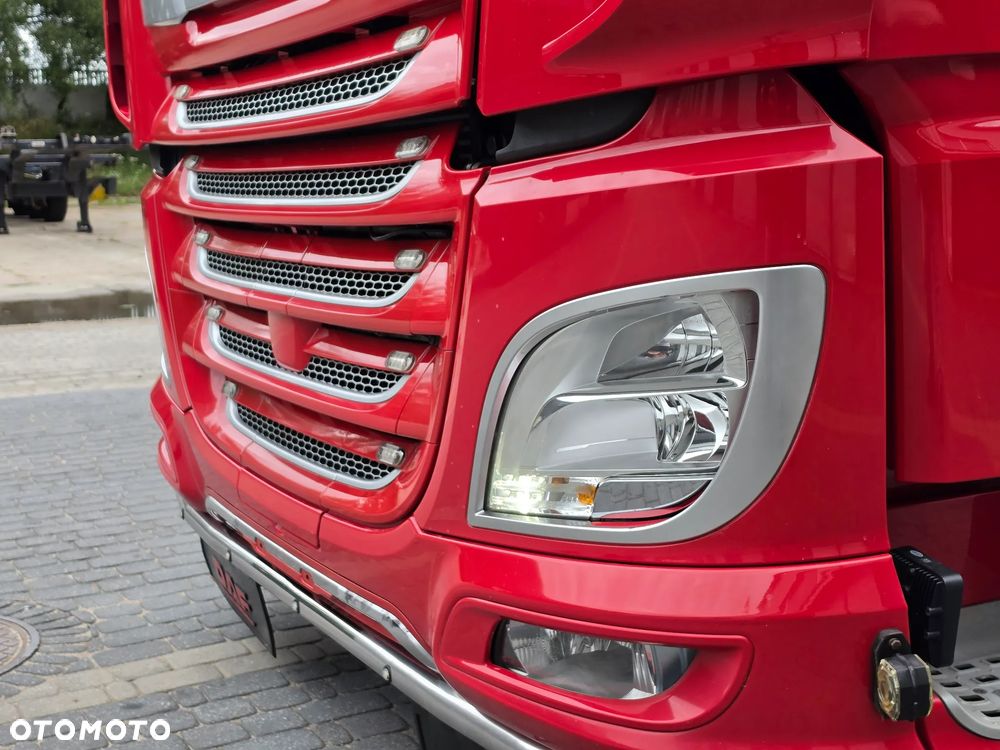 DAF Xf530// HYDRAULIKA // MIEDZYOSIE //IMPORT NIEMCY//HALOGENY//SKÓRY//FELGIALCOA//4PODUSZKI TYŁ // SERWIS DAF//UDOKUMETOWANY PRZEBIEG // - 4
