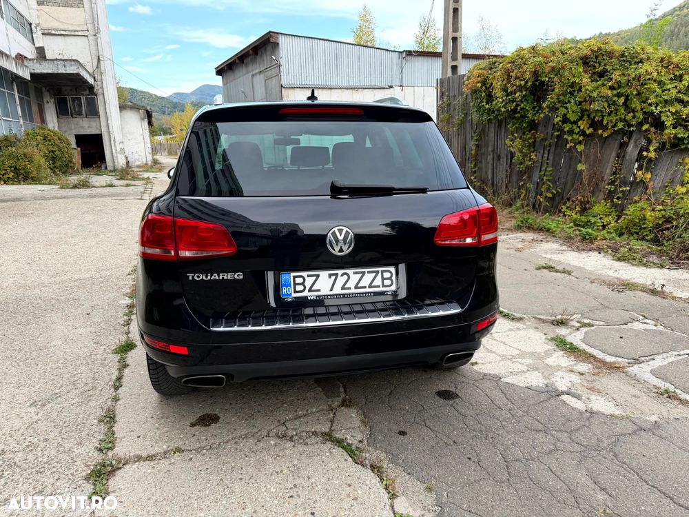 Volkswagen Touareg - 12