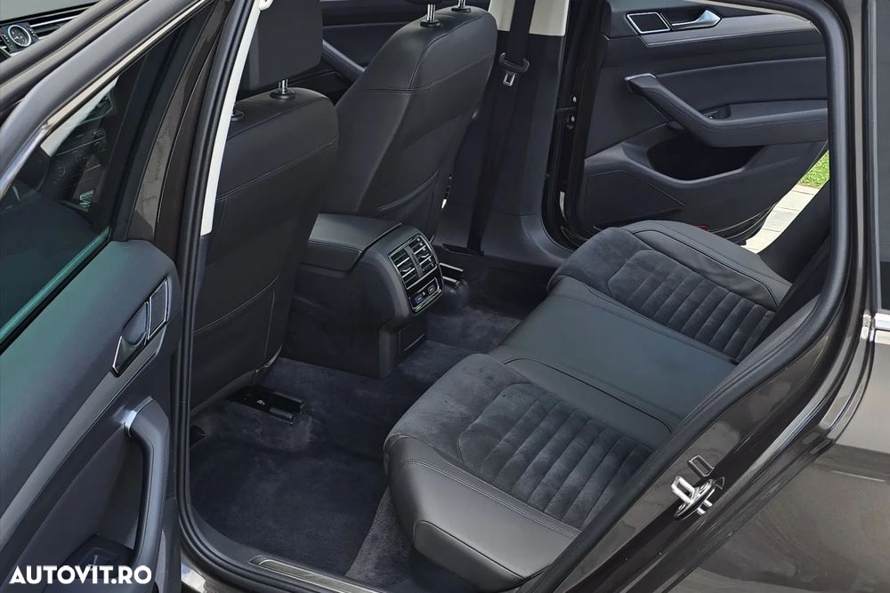 Volkswagen Passat 2.0 TDI SCR Highline - 20