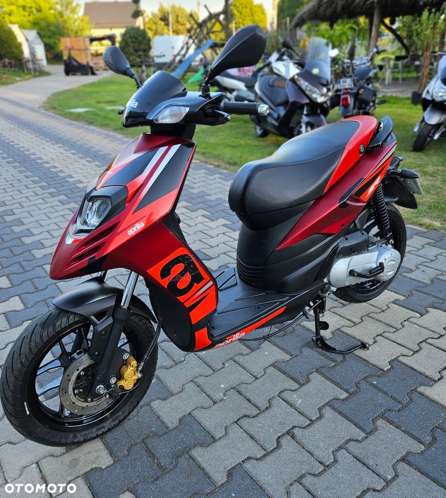 Aprilia SR