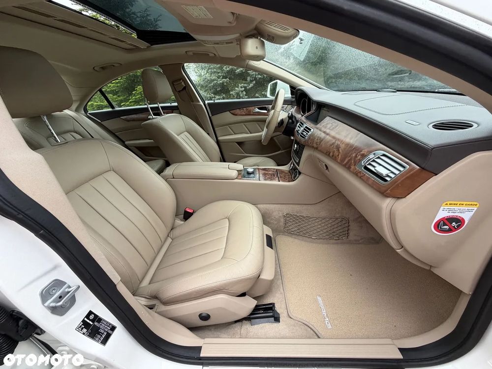 Mercedes-Benz CLS 350 CDI 4-Matic BlueEff - 3