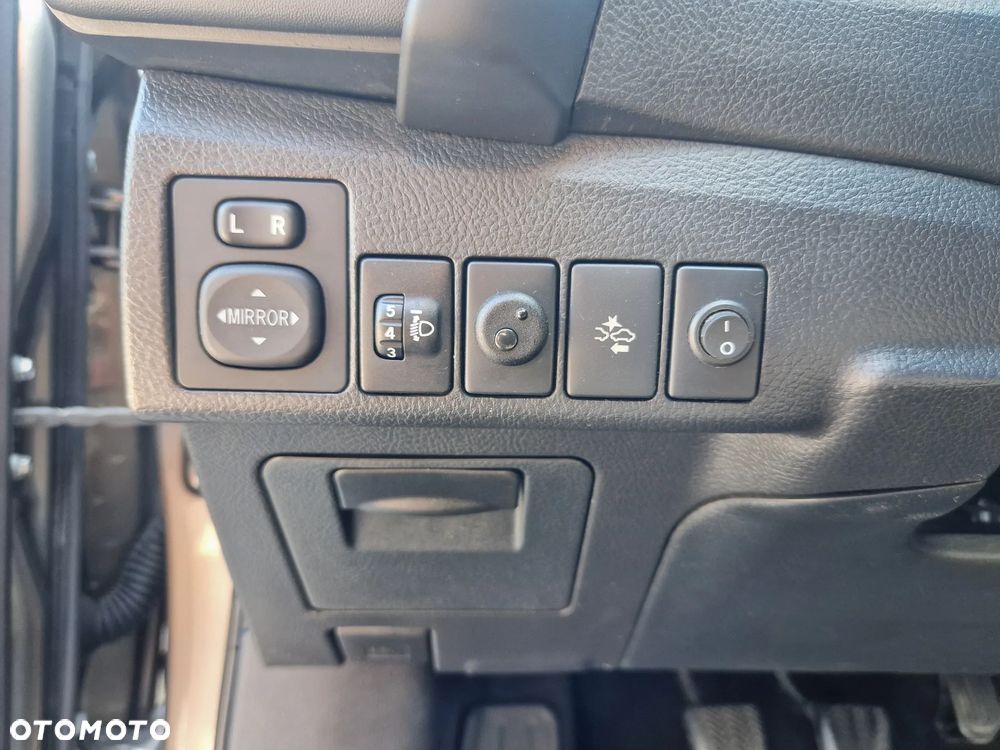 Toyota Auris 1.6 Freestyle - 13