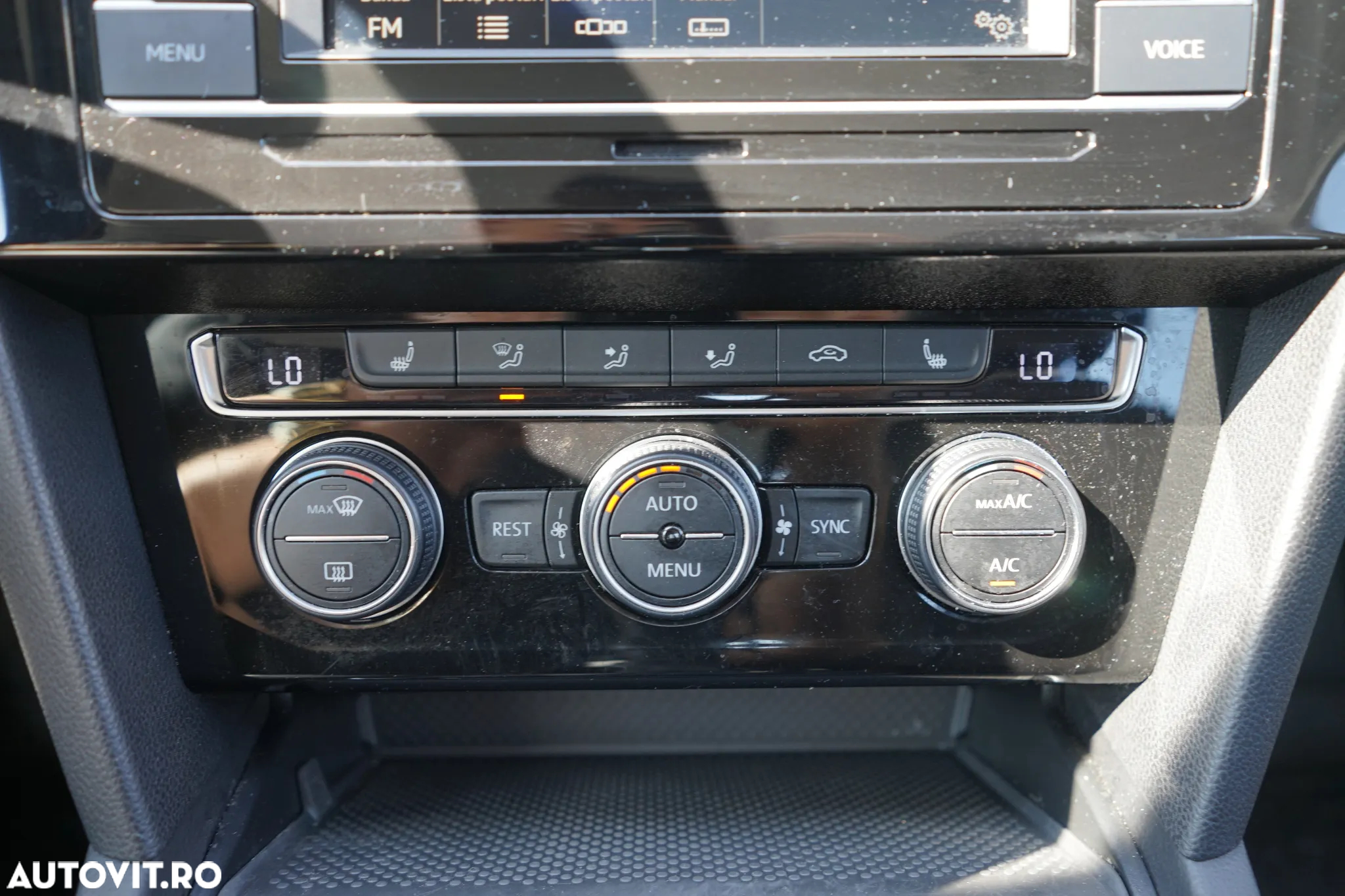 Volkswagen Passat - 23