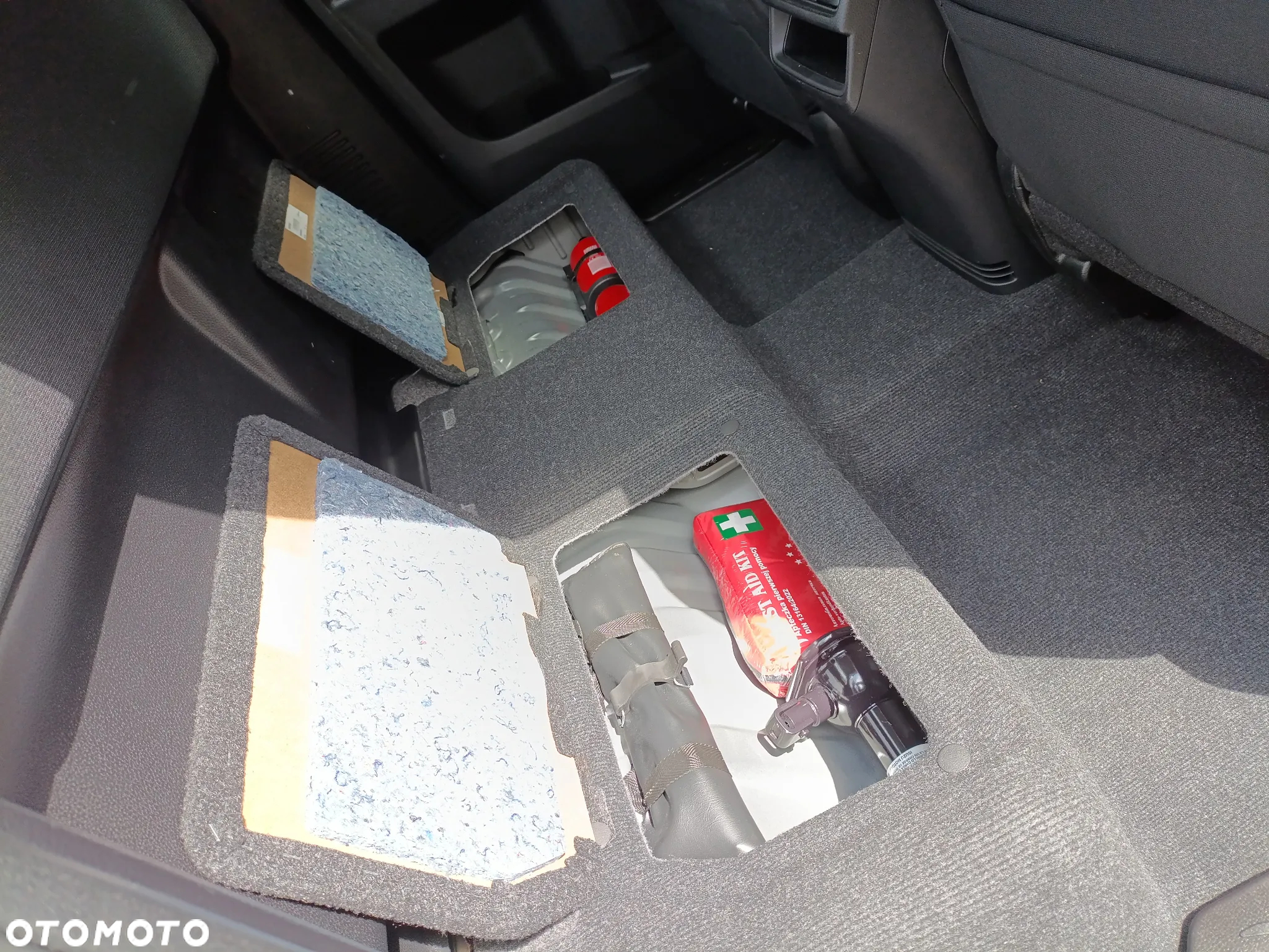 Isuzu D-Max 1.9 EC LS - 12