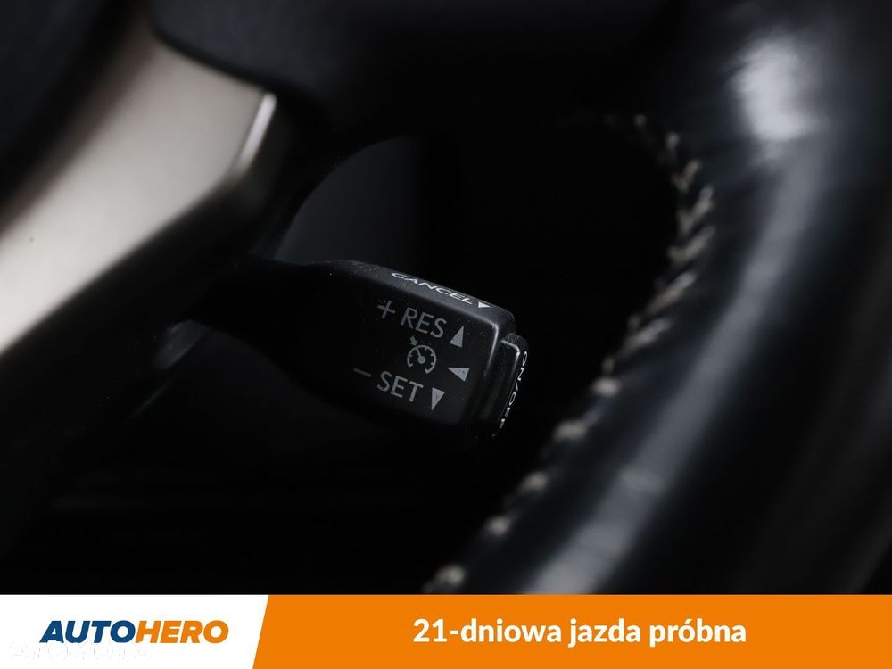 Lexus NX 300h Comfort AWD - 30
